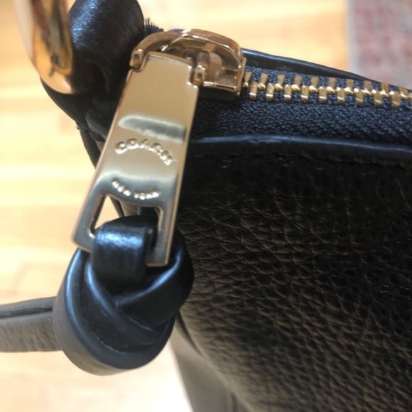 Coach Black Crossbody/Shoulder Purse Hangtag Included - Picture 7 of 13
